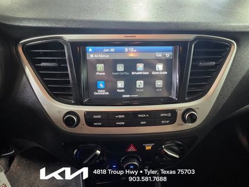 Used 2021 Hyundai Accent SEL FWD image 12