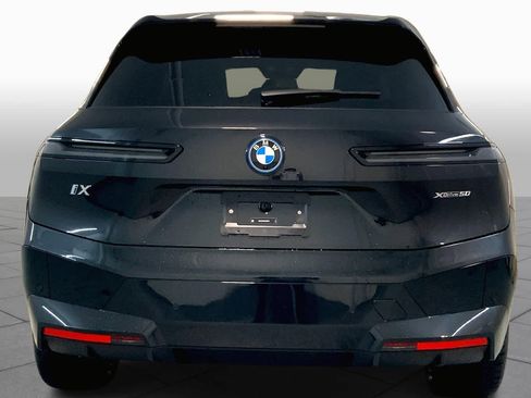 New 2024 BMW iX xDrive50 w/ Premium Package AWD/4WD image 4