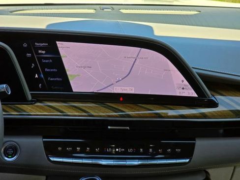 Used 2021 Cadillac Escalade Sport Platinum RWD image 9