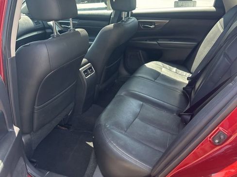 Used 2015 Nissan Altima 3.5 SL FWD image 10