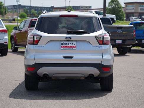 Used 2017 Ford Escape Titanium w/ Equipment Group 301A AWD/4WD image 4