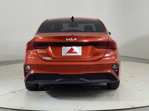 Used 2023 Kia Forte LXS w/ LXS Technology Package image 6