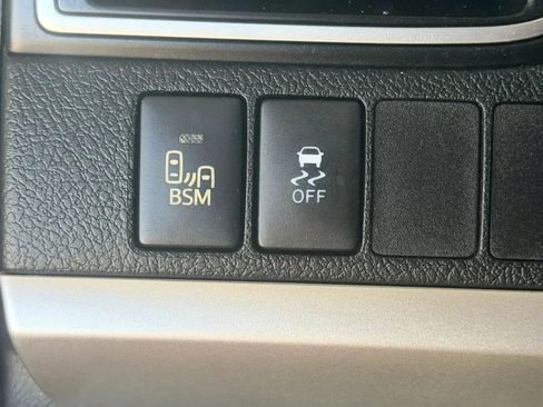 Used 2015 Toyota Camry XSE FWD image 26