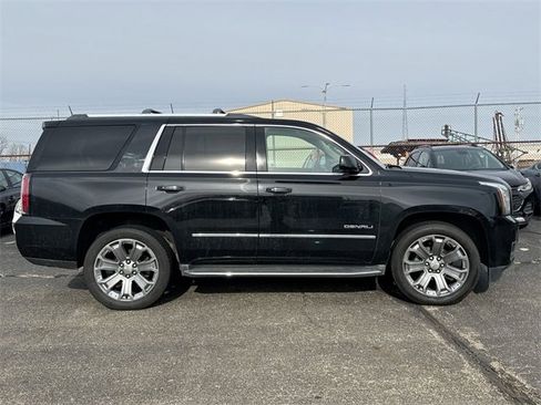 Used 2016 GMC Yukon Denali w/ Open Road Package image 4