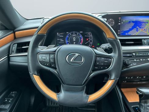 Used 2020 Lexus ES 350 350 Luxury w/ Accessory Package 2 image 13