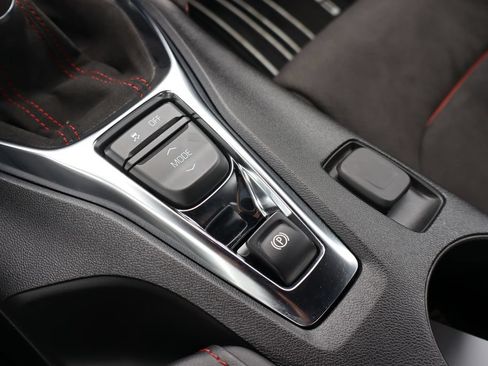Used 2022 Chevrolet Camaro ZL1 RWD image 11