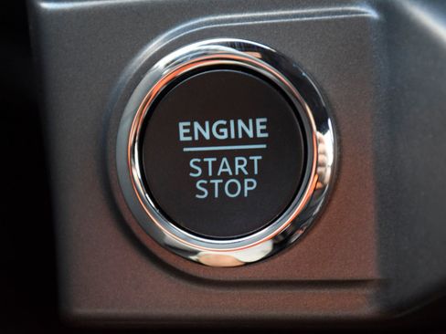 New 2026 Ford F150 XLT w/ Equipment Group 302A MID AWD/4WD image 15