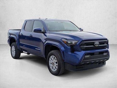 Used 2025 Toyota Tacoma SR5 image 3