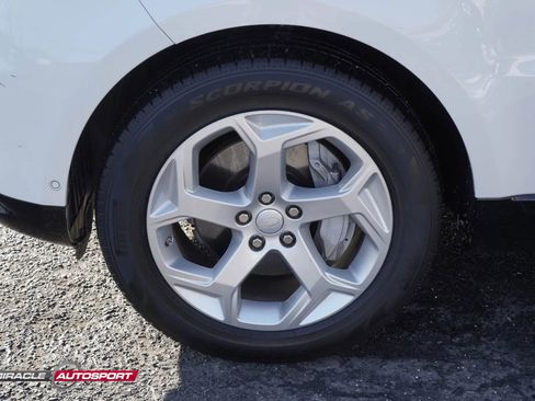 Used 2020 Land Rover Range Rover Sport HSE image 13