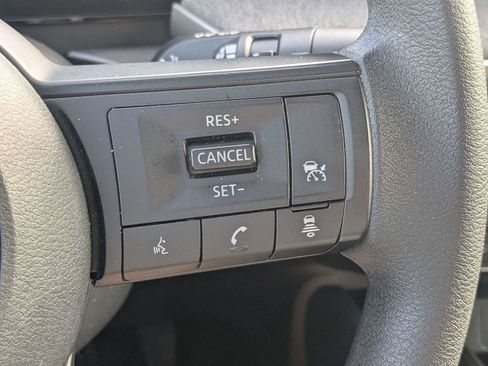 Used 2025 Nissan Kicks SV w/ SV Premium Package FWD image 26