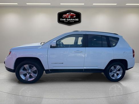 Used 2015 Jeep Compass Latitude w/ Sun/Sound Group image 2
