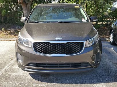Used 2015 Kia Sedona LX w/ LX Convenience Package