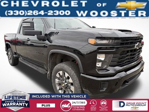 Used 2024 Chevrolet Silverado 2500 Custom w/ Custom Value Package image 6