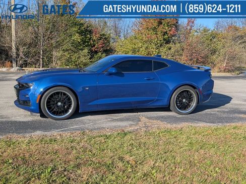 Used 2019 Chevrolet Camaro SS image 8