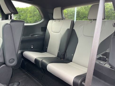 Used 2024 Lexus TX 500h AWD image 31