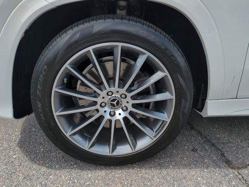 Certified 2024 Mercedes-Benz GLE 450e 4MATIC image 10