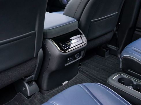 New 2026 INFINITI QX80 4WD w/ Sport Exterior Package image 19