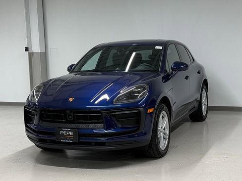 Certified 2026 Porsche Macan image 1