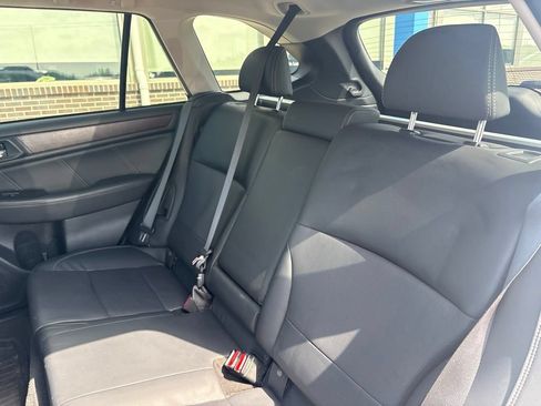 Used 2019 Subaru Outback 2.5i Limited AWD/4WD image 41