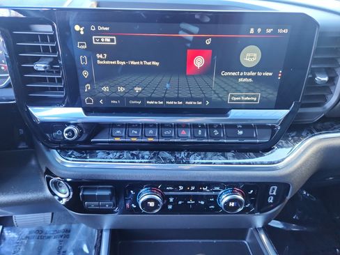 Used 2023 GMC Sierra 1500 Elevation w/ Preferred Package image 16