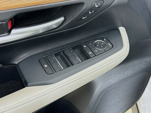 Certified 2024 Toyota Grand Highlander AWD image 16