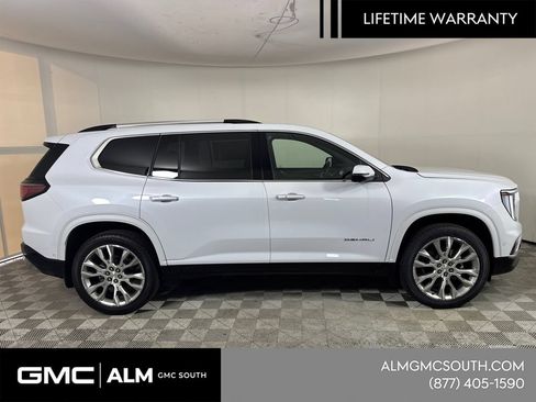 New 2026 GMC Acadia Denali w/ Super Cruise Package FWD image 5