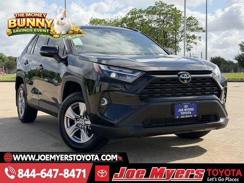 Used 2025 Toyota RAV4 XLE w/ Convenience Package image 1