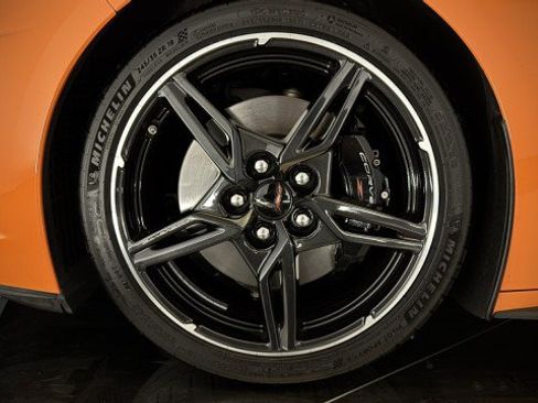 Used 2024 Chevrolet Corvette Stingray Premium Cpe w/ Z51 Performance Package RWD image 28