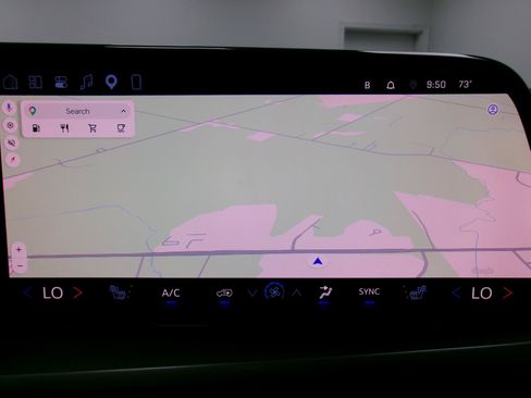 Used 2024 Chevrolet Traverse LT w/ LPO, Floor Liner Package FWD image 5