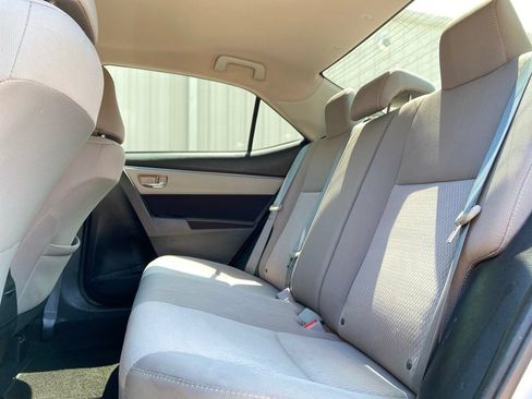 Used 2014 Toyota Corolla LE FWD image 21