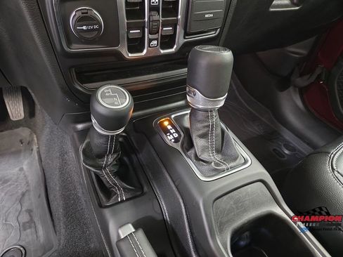 Used 2021 Jeep Gladiator Overland w/ Popular Equipment Package image 20