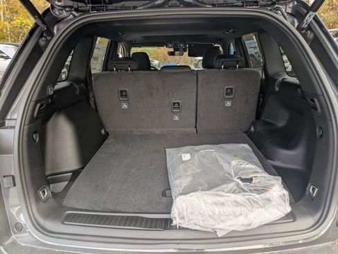 New 2025 Jeep Grand Cherokee Laredo X image 28