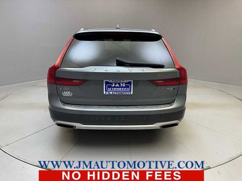 Used 2019 Volvo V90 T5 Cross Country w/ Protection Package Premier image 4