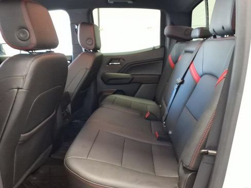 Used 2023 Chevrolet Colorado Z71 w/ Z71 Convenience Package 2 AWD/4WD image 14