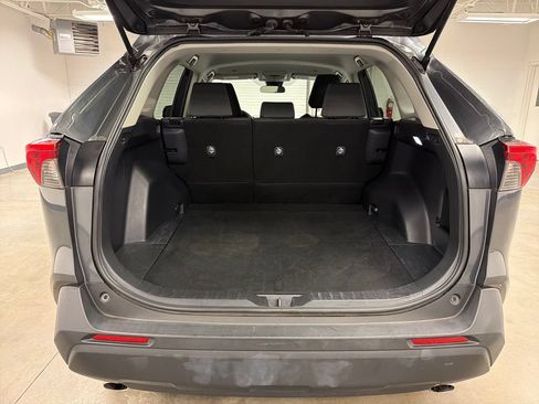 Used 2024 Toyota RAV4 XLE FWD image 15