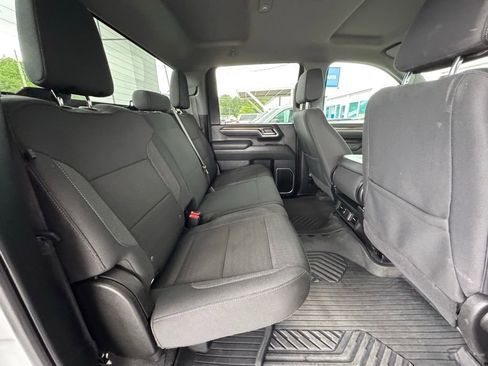Used 2025 Chevrolet Silverado 2500 LT AWD/4WD image 24
