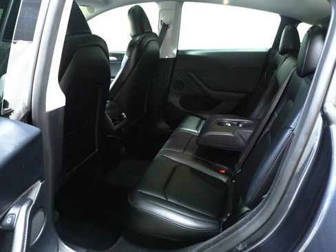 Used 2024 Tesla Model Y Performance image 13