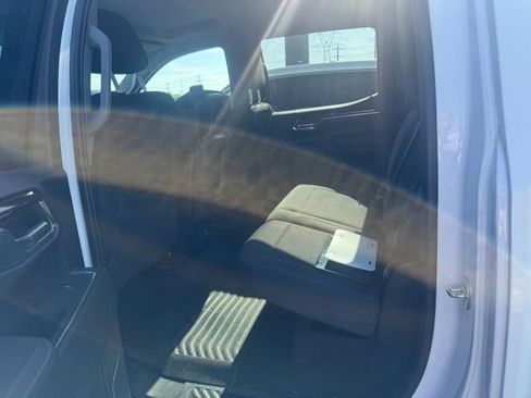 Used 2023 GMC Sierra 1500 Elevation w/ X31 Off-Road Package AWD/4WD image 11
