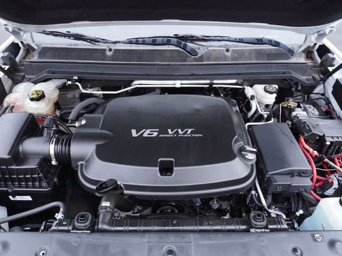 Certified 2020 GMC Canyon Denali image 7