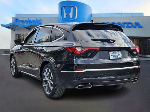 Used 2023 Acura MDX SH-AWD w/ Technology Package image 5