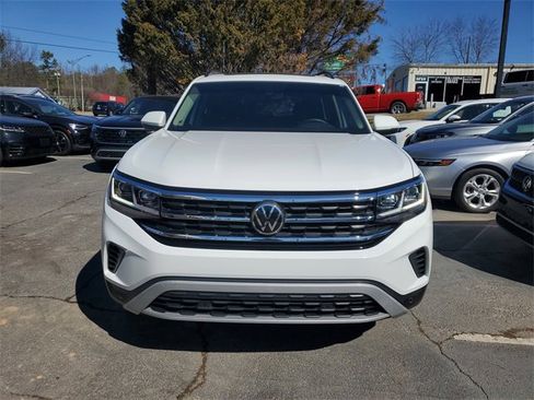 Used 2021 Volkswagen Atlas SE w/ Panoramic Sunroof Package image 2