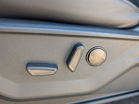 New 2026 Ford F250 Lariat w/ FX4 Off-Road Package image 54