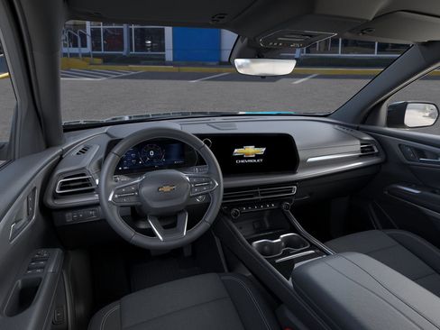 New 2026 Chevrolet Traverse LT image 15