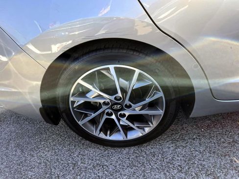 Used 2020 Hyundai Elantra Limited w/ Ultimate Package 03 image 8