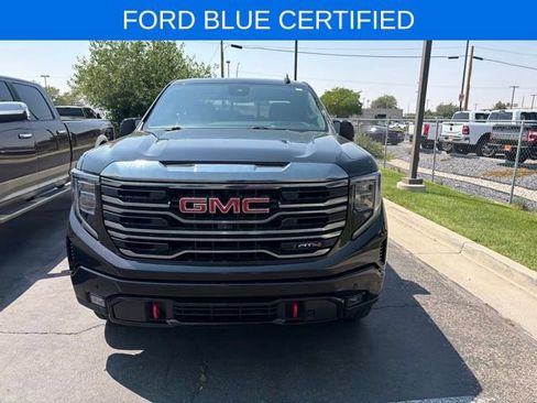 Used 2022 GMC Sierra 1500 AT4 w/ AT4 Premium Package AWD/4WD image 6