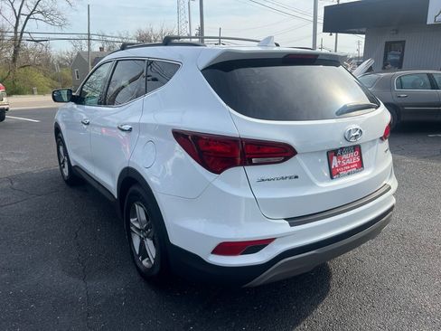 Used 2017 Hyundai Santa Fe Sport image 8