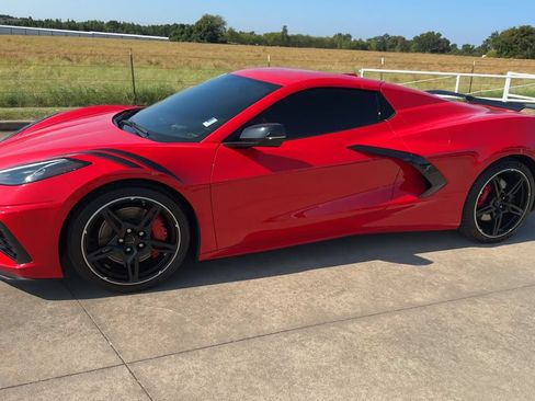 Used 2023 Chevrolet Corvette Stingray Premium Conv w/ Z51 Performance Package RWD image 5