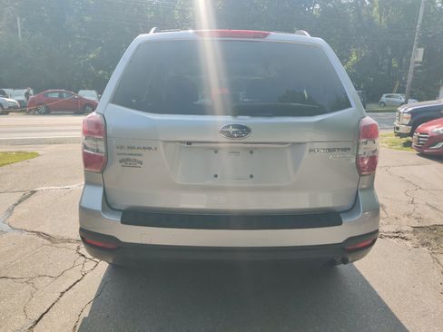 Used 2015 Subaru Forester 2.5i Premium w/ All-Weather Package image 5