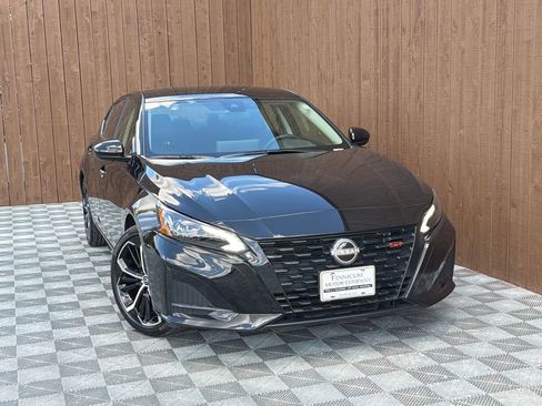 Used 2026 Nissan Altima 2.5 SR FWD image 9
