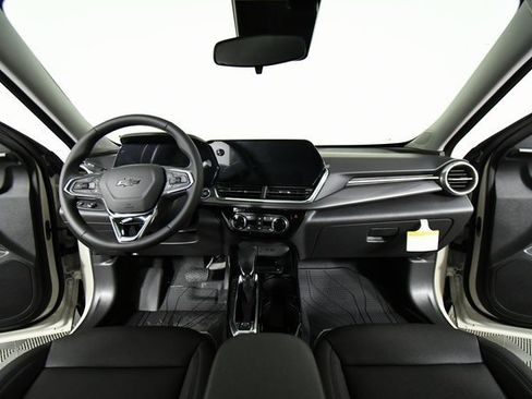 New 2026 Chevrolet Trax ACTIV image 18